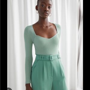 & Other Stories Women's Green Fitted Cropped Sweetheart Neck Rib Top Size Medium